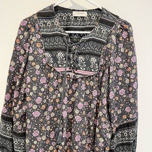 Lucky floral blouse .